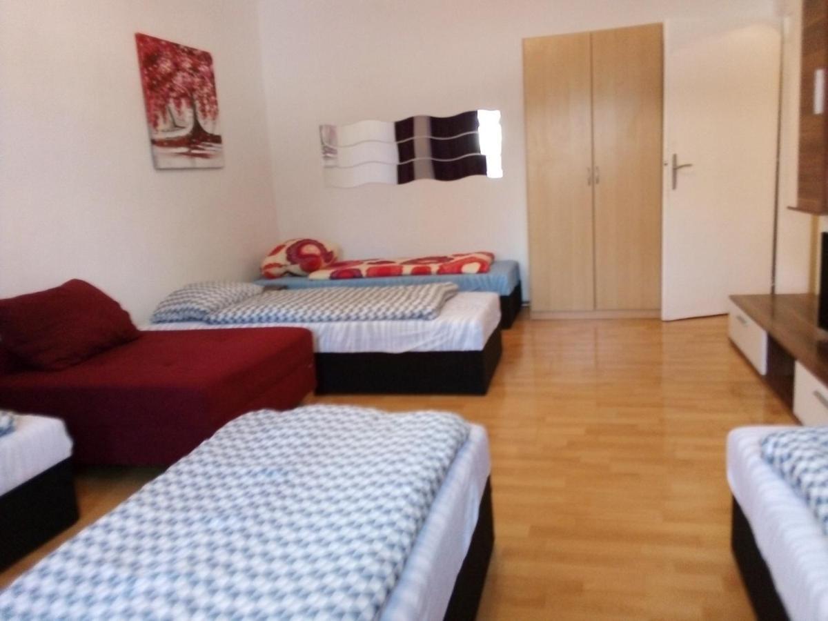 Raisa Apartments Fuenkhgasse Pressbaum Eksteriør bilde