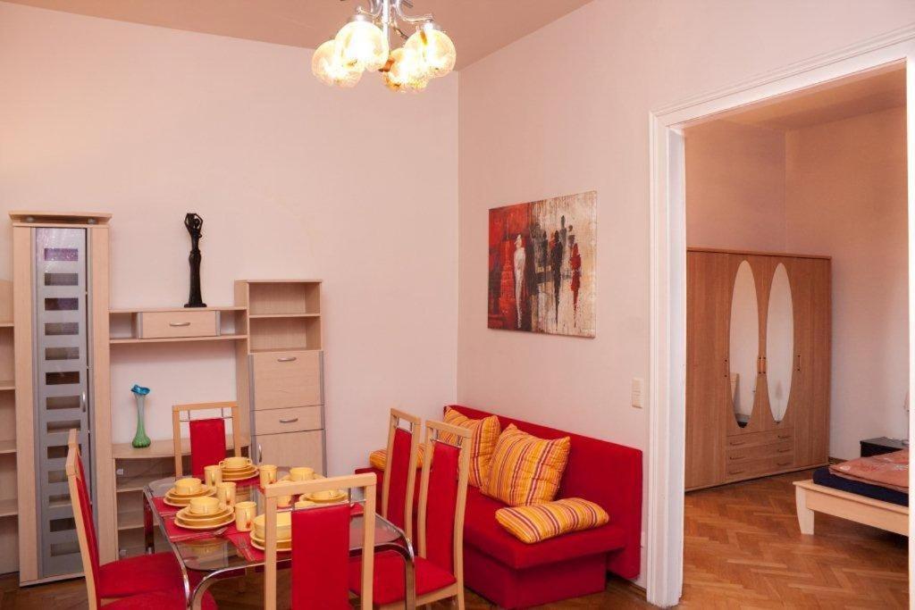Raisa Apartments Fuenkhgasse Pressbaum Eksteriør bilde